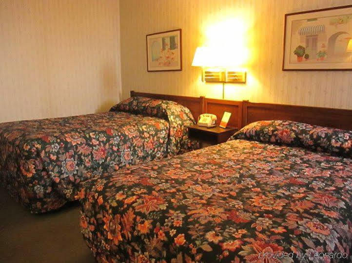 Red Carpet Inn Fanta Suites Hotel Greenwood Εξωτερικό φωτογραφία