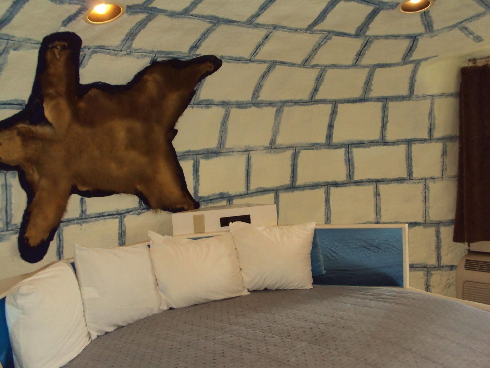 Red Carpet Inn Fanta Suites Hotel Greenwood Εξωτερικό φωτογραφία